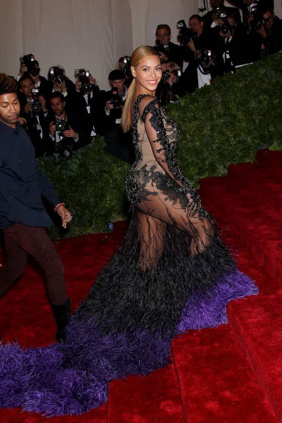 Beyonce - 2012 Metropolitan Museum of Arts Costume Institute Gala-07